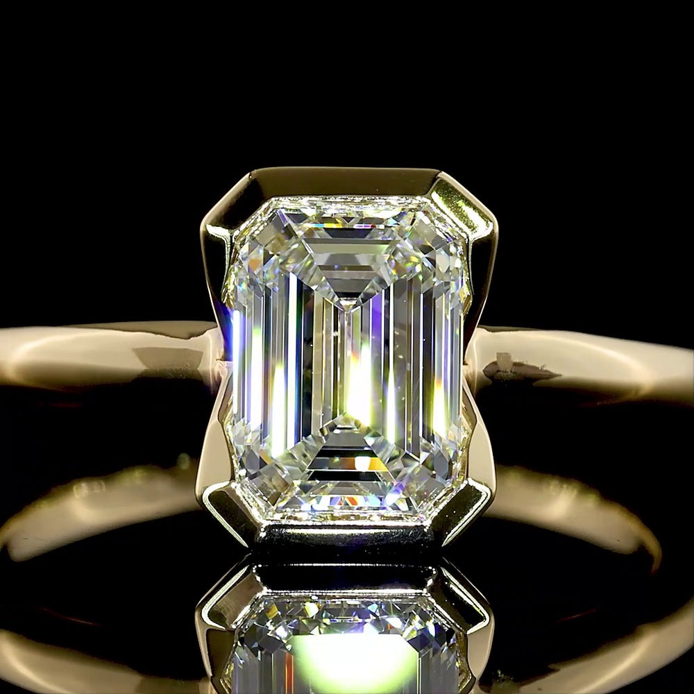 14K Yellow Gold North-South Half Bezel Solitaire Ring with 1.23 Carat Emerald Cut Lab Diamond - E-F Color, IF Clarity, IGI Certified - Covaloro Fine Jewelry