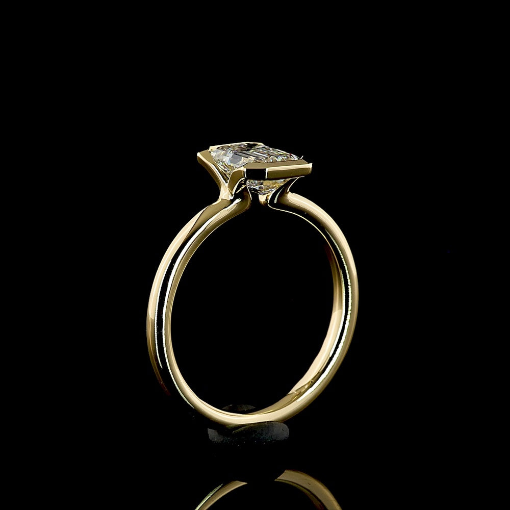 14K Yellow Gold North-South Half Bezel Solitaire Ring with 1.23 Carat Emerald Cut Lab Diamond - E-F Color, IF Clarity, IGI Certified - Covaloro Fine Jewelry