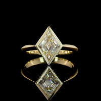 14K Yellow Gold North-South Kite Shaped Lab Diamond Solitaire Ring with Bezel Setting - 1.53 Carat E-F Color VS1 Clarity - Covaloro Fine Jewelry