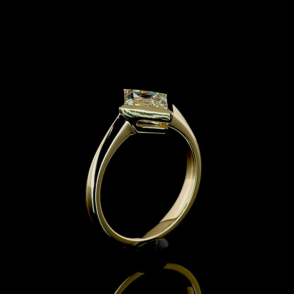 14K Yellow Gold North-South Kite Shaped Lab Diamond Solitaire Ring with Bezel Setting - 1.53 Carat E-F Color VS1 Clarity - Covaloro Fine Jewelry