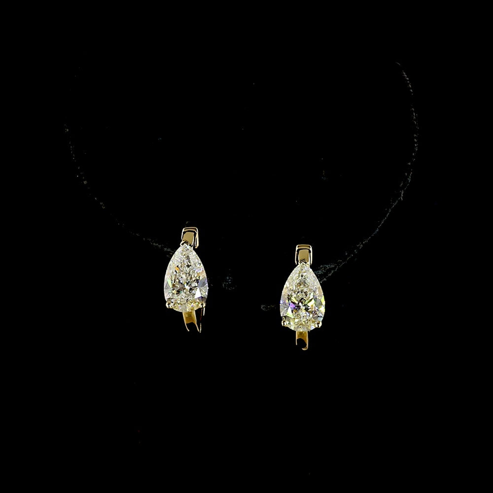 14K Yellow Gold North-South Oval Lab Diamond Stud Earrings - 3.04 Carats Total Diamond Weight, E-F Color VVS2 Clarity - Covaloro Fine Jewelry