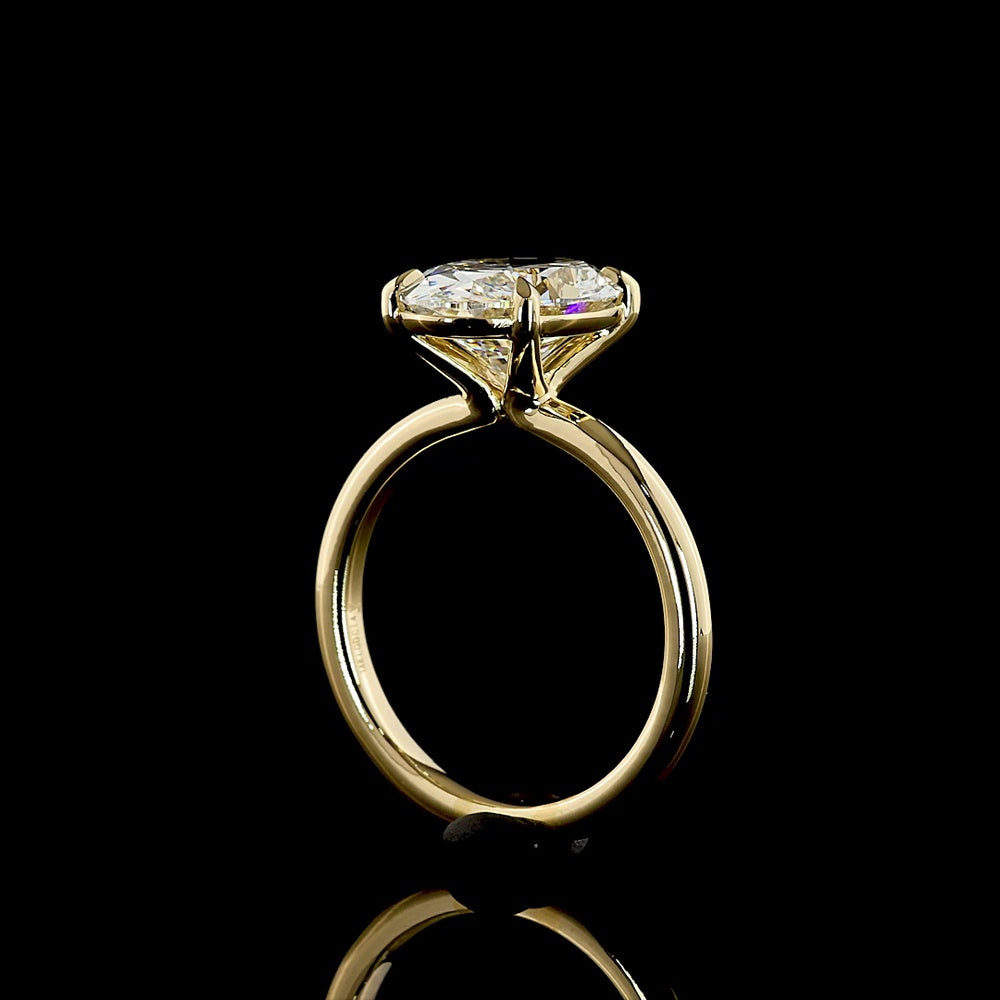 14K Yellow Gold Oval Cut Lab Diamond Solitaire Engagement Ring - 4.16 Carat Total Weight, E VVS2 IGI Certified - Covaloro Fine Jewelry