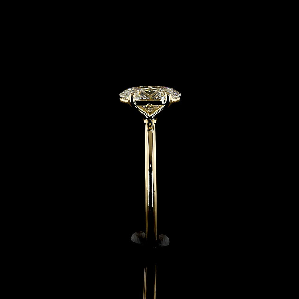 14K Yellow Gold Oval Cut Solitaire Ring with 1.81 Carat Lab Grown Diamond - E VVS2 IGI Certified - Covaloro Fine Jewelry