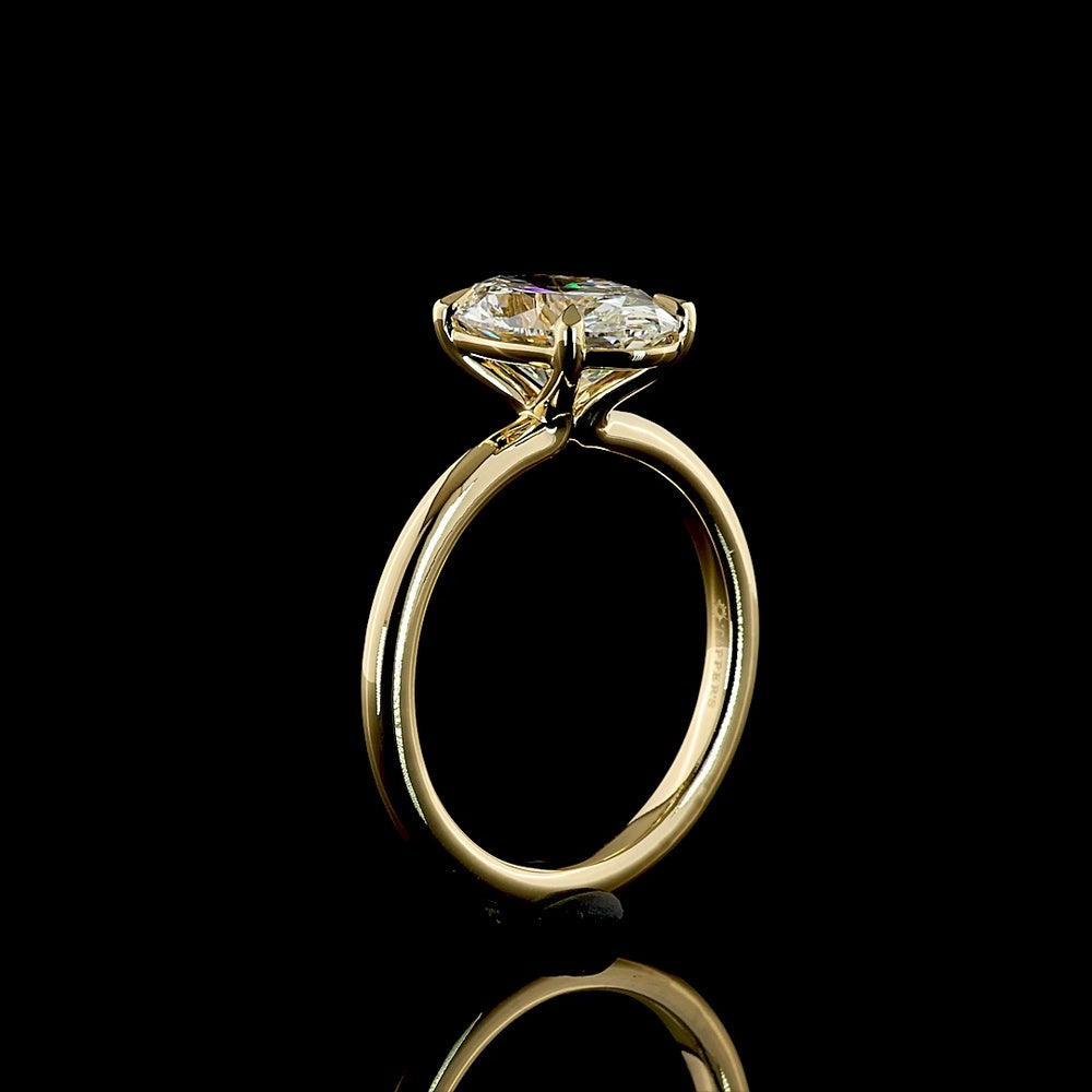 14K Yellow Gold Oval Cut Solitaire Ring with 2.65 Carat Lab Diamond - E-F Color VS1 Clarity IGI Certified - Covaloro Fine Jewelry