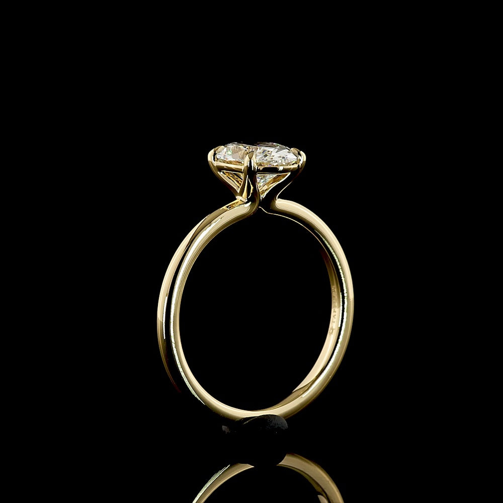 14K Yellow Gold Oval Solitaire Ring with 1.52 Carat Lab-Grown D VVS2 Diamond in Four-Prong Setting - IGI Certified - Covaloro Fine Jewelry