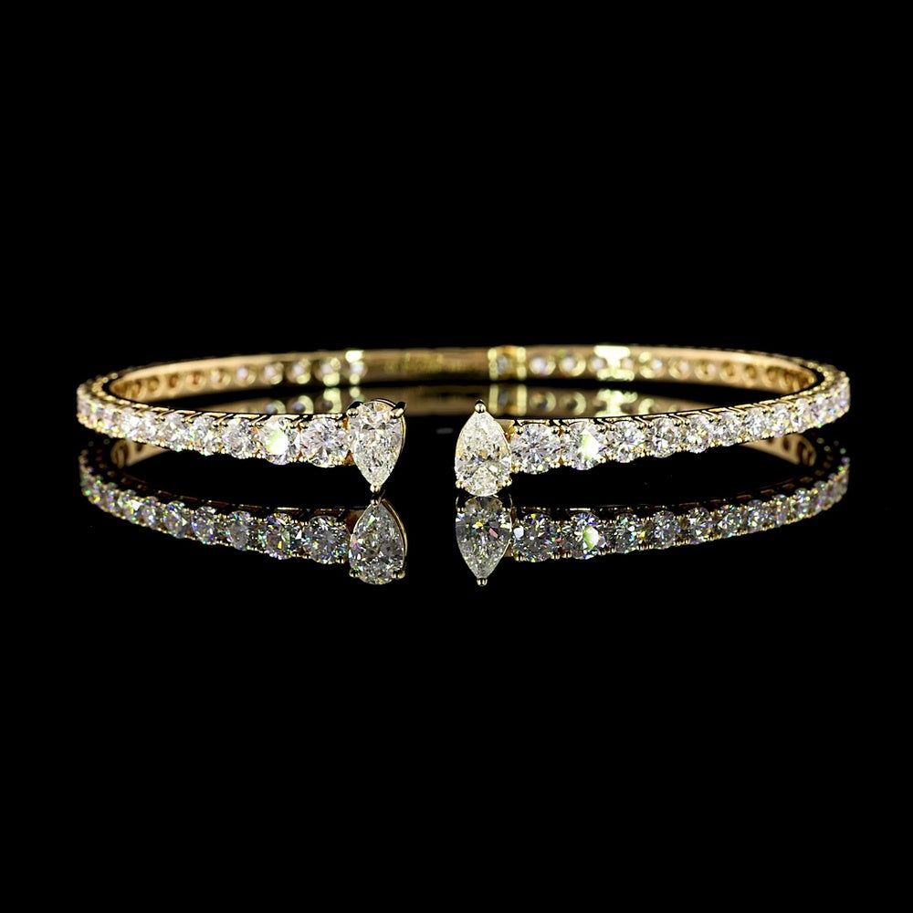 14K Yellow Gold Pear Shape Bangle Bracelet with 4.32 Carat Lab Grown Diamonds - Prong Set E-F VS Pear and Round Cuts - Covaloro Fine Jewelry