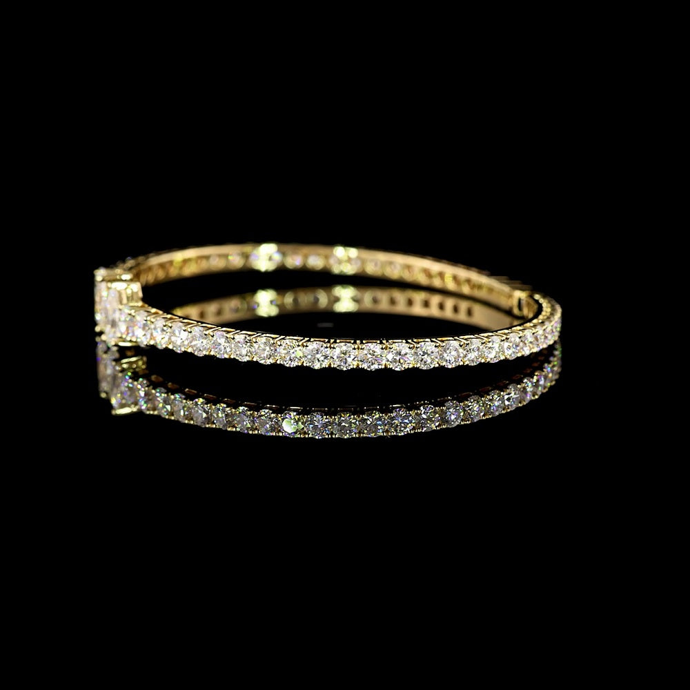 14K Yellow Gold Pear Shape Bangle Bracelet with 4.32 Carat Lab Grown Diamonds - Prong Set E-F VS Pear and Round Cuts - Covaloro Fine Jewelry