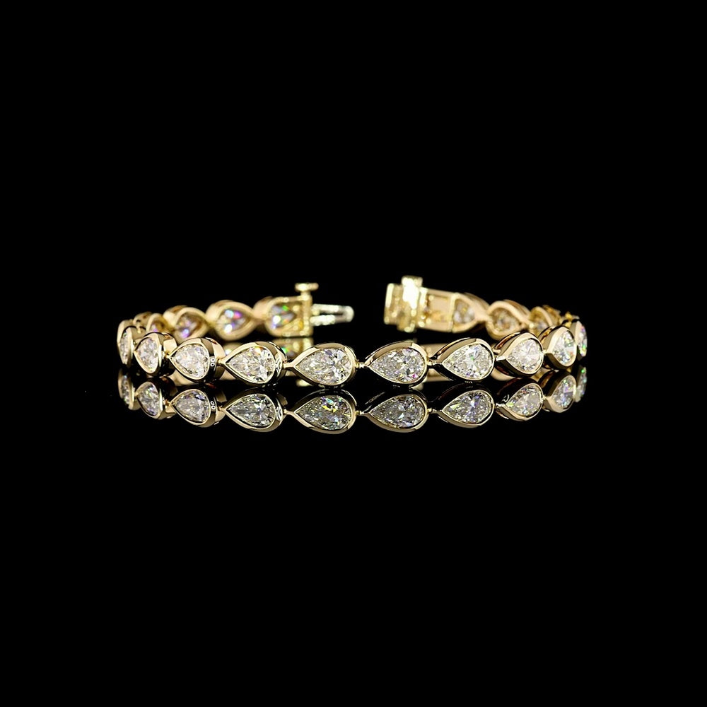 14K Yellow Gold Pear-Shape East-West Tennis Bracelet with Bezel-Set Lab Diamonds - 10.52 Carat Total Weight - Covaloro Fine Jewelry