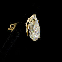 14K Yellow Gold Pear-Shape Lab Diamond Stud Earrings - 3.53 Total Carat Weight, E-F VVS2 IGI Certified - Covaloro Fine Jewelry
