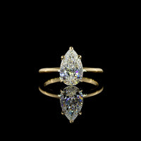 14K Yellow Gold Pear Shape Solitaire Ring with 2.00 Carat Lab-Grown Diamond - IGI Certified E-F VVS2 - Covaloro Fine Jewelry
