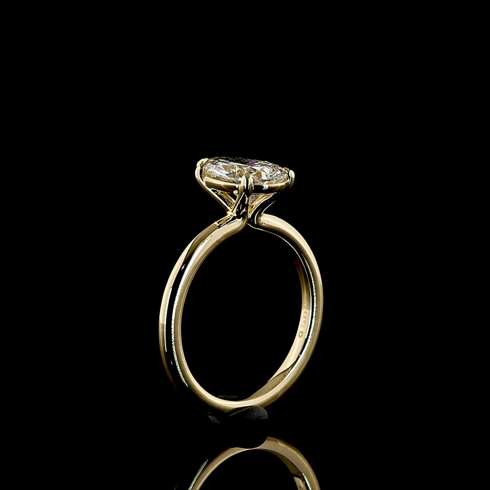 14K Yellow Gold Pear Shape Solitaire Ring with 2.00 Carat Lab-Grown Diamond - IGI Certified E-F VVS2 - Covaloro Fine Jewelry