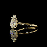 14K Yellow Gold Pear Shape Solitaire Ring with 2.53 Carat Lab Diamond - D VVS2 Clarity, IGI Certified - Covaloro Fine Jewelry