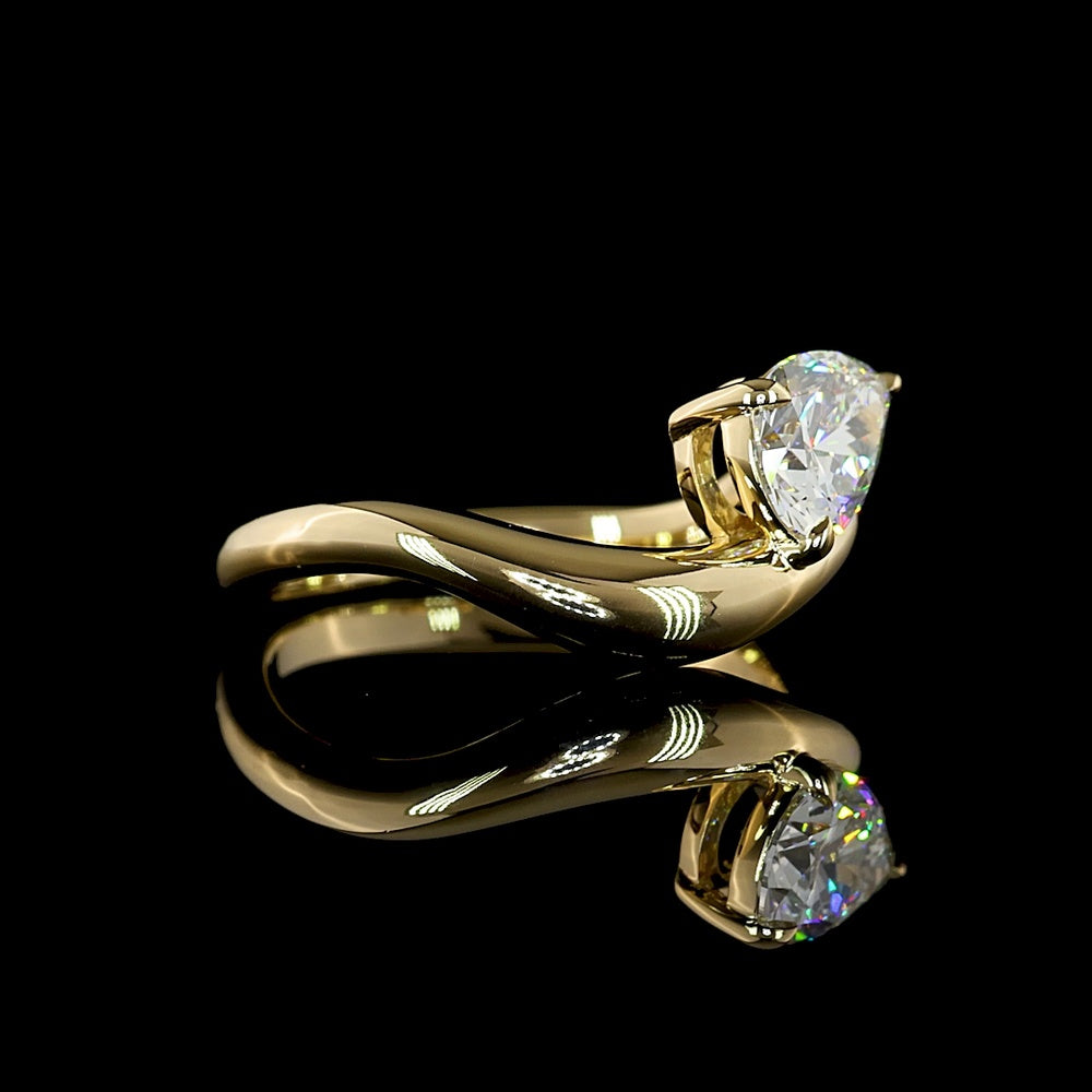 14K Yellow Gold Pear Shape Solitaire Ring with Inclined Setting - 1.00 Carat Lab Grown Diamond E-F Color VS1 Clarity - Covaloro Fine Jewelry