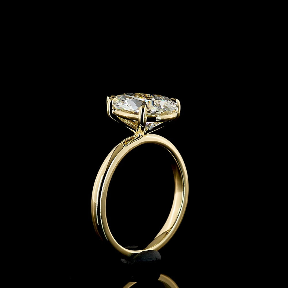 14K Yellow Gold Pear Shape Solitaire Ring with Lab Grown E VVS2 Diamond - 3.70 Carat Total Weight - Covaloro Fine Jewelry