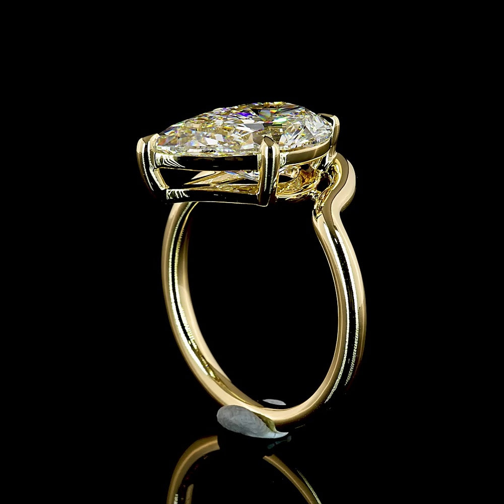 14K Yellow Gold Pear Shape Special Ring with Inclined Prong Set Lab Diamond - 4.14 Carat Total Weight E-F VVS2 IGI Certified - Covaloro Fine Jewelry