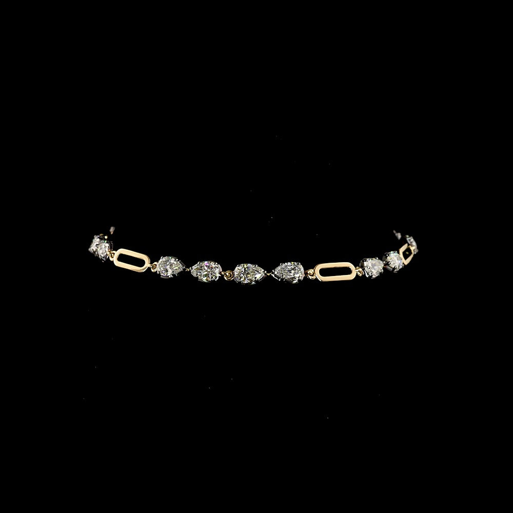 14K Yellow Gold Pear Shape Station Bracelet with East-West Set Lab Diamonds - 3.07 Carats Total Diamond Weight - Covaloro Fine Jewelry