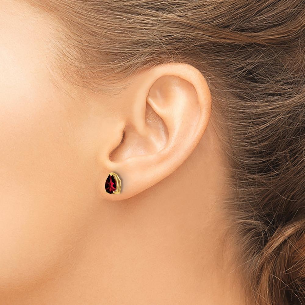 14K Yellow Gold Pear-Shaped Garnet Stud Earrings - 0.85 Carat Total Garnet Weight by Monteluci Fine Jewelry