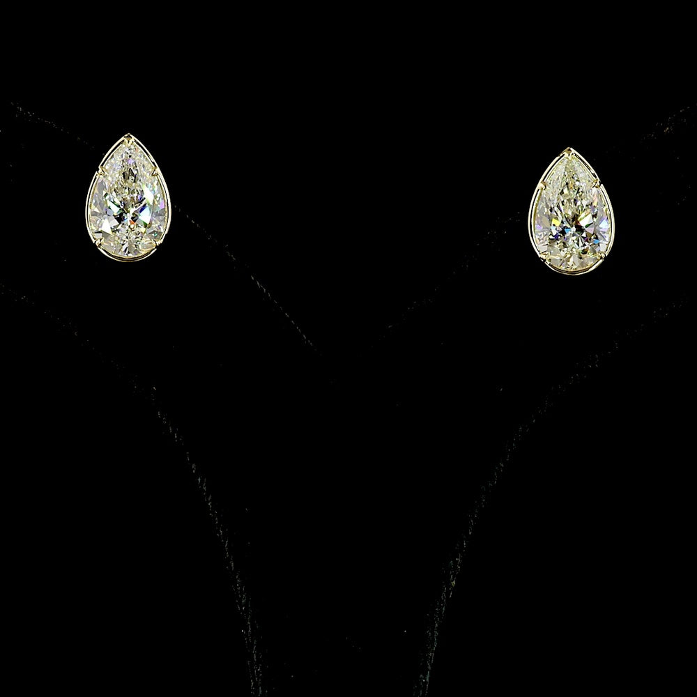 14K Yellow Gold Pear-Shaped Lab Diamond Stud Earrings - 4.02 Total Carat Weight with Bezel-Prong Setting, F Color & VS Clarity - Covaloro Fine Jewelry