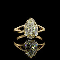 14K Yellow Gold Pear Shaped Solitaire Ring with Bezel and Prong Setting - 2.51 Carat Lab Grown Diamond E-F Color VS1 Clarity - Covaloro Fine Jewelry