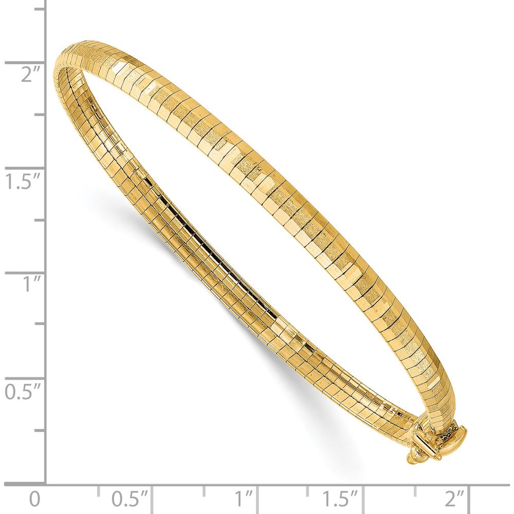 14K Yellow Gold Polished and Satin Diamond-Cut 4mm Omega Bracelet - 7.5 Inches by 0