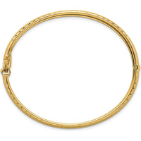 14K Yellow Gold Polished Diamond-Cut Textured 11.75mm Hinged Oval Bangle Bracelet by Oro Pregiato