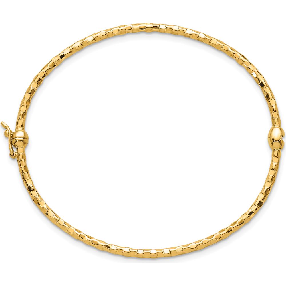 14K Yellow Gold Polished Hinged Oval Bangle Bracelet with Diamond-Cut Texture by Oro Pregiato