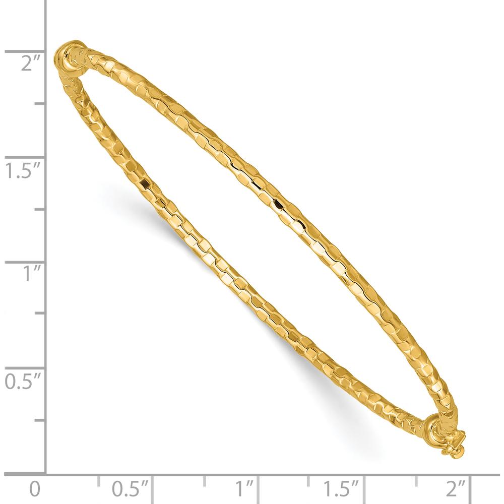14K Yellow Gold Polished Hinged Oval Bangle Bracelet with Diamond-Cut Texture by Oro Pregiato