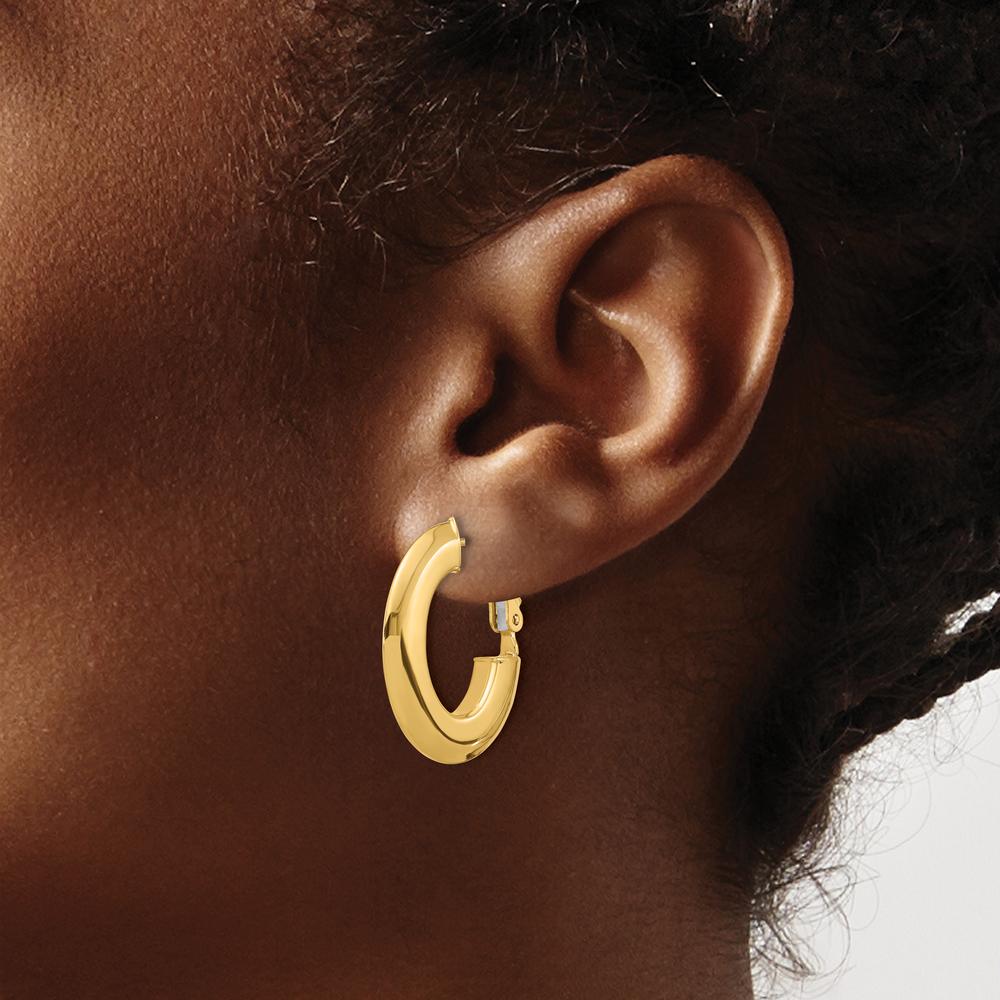 14K Yellow Gold Polished Knife Edge Oval Hoop Earrings with Omega Clip Back Closure by 0