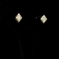 14K Yellow Gold Princess Cut Lab Diamond Stud Earrings with Bezel Setting - Total 3.07 Carats, E-F VVS2 - Covaloro Fine Jewelry