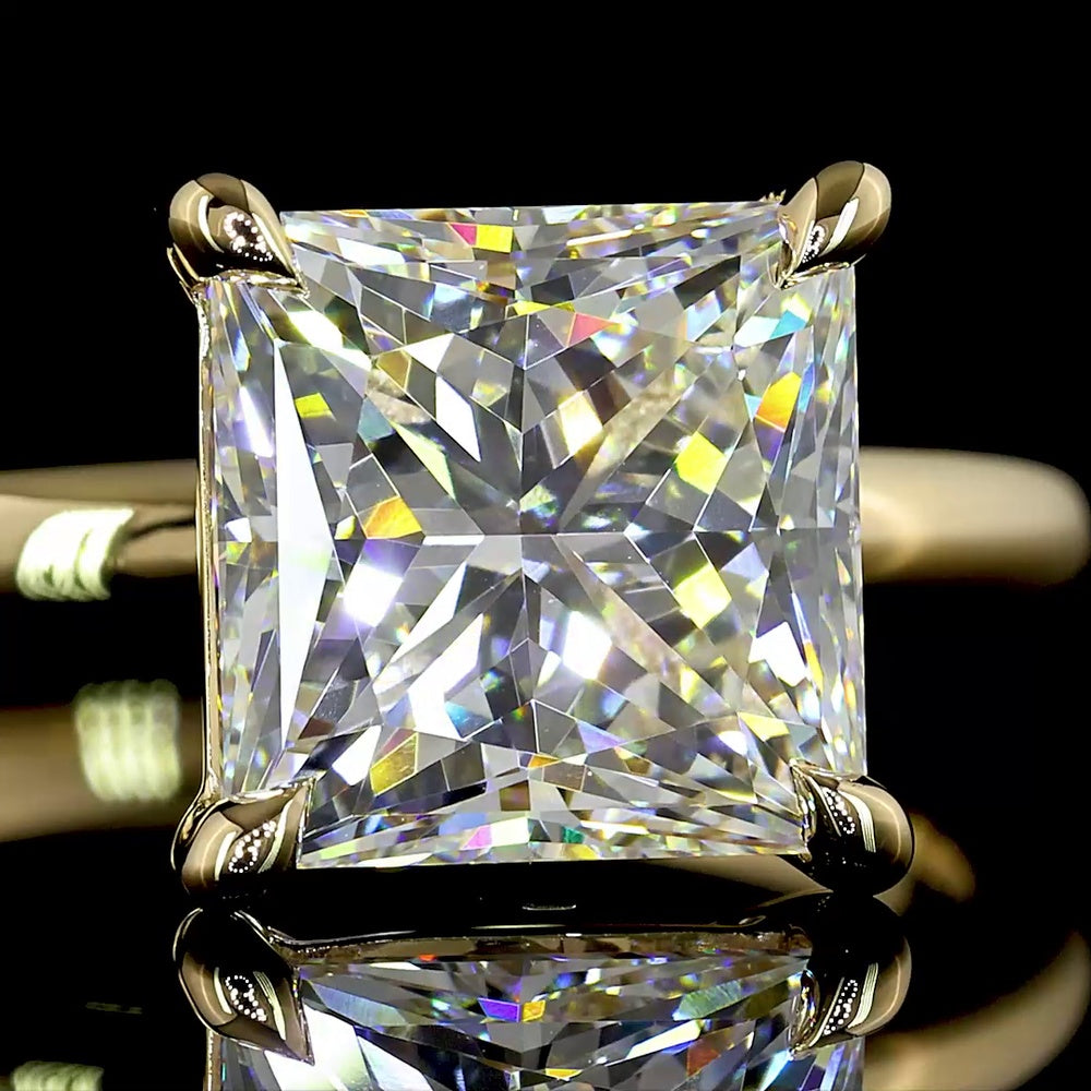 14K Yellow Gold Princess Cut Solitaire Ring with 3.14 Carat Lab-Grown Diamond - E Color VVS2 Clarity IGI Certified - Covaloro Fine Jewelry