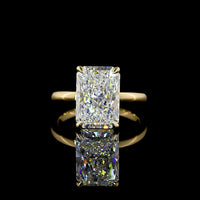 14K Yellow Gold Radiant Cut Solitaire Ring with 5.04 Carat Lab-Grown Diamond - E-F Color, VS1 Clarity, IGI Certified - Covaloro Fine Jewelry