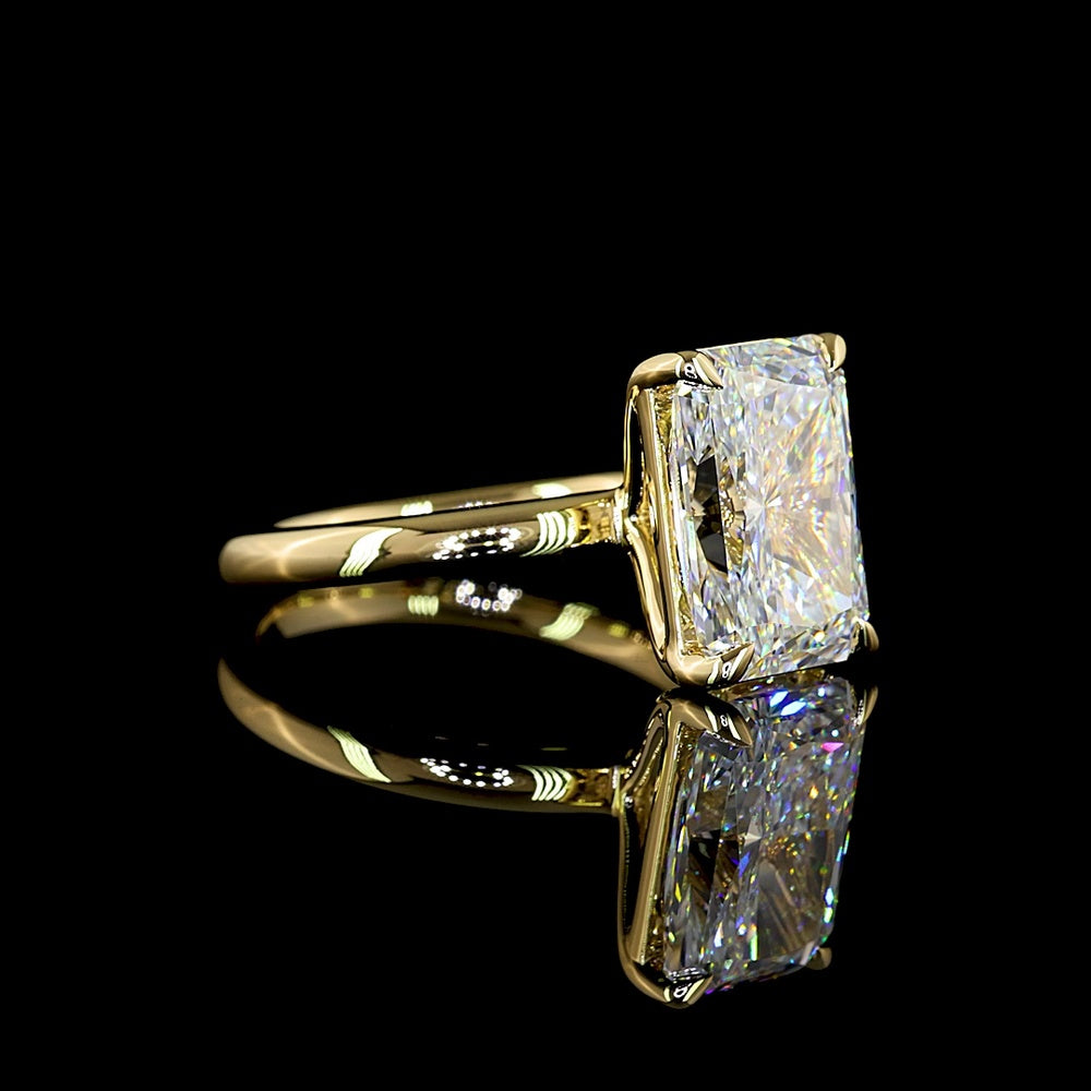 14K Yellow Gold Radiant Cut Solitaire Ring with 5.04 Carat Lab-Grown Diamond - E-F Color, VS1 Clarity, IGI Certified - Covaloro Fine Jewelry