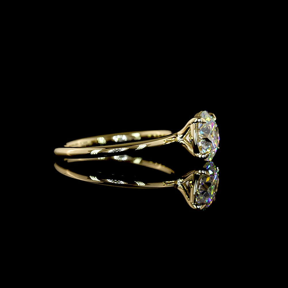 14K Yellow Gold Round Brilliant Solitaire Ring with 1.72 Carat Lab Grown E VVS2 Diamond - IGI Certified - Covaloro Fine Jewelry