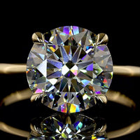 14K Yellow Gold Round Brilliant Solitaire Ring with 4.04 Carat Lab Diamond (E VVS2 IGI Certified) - Covaloro Fine Jewelry