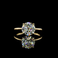 14K Yellow Gold Round Solitaire Ring with 3.04 Carats Lab-Grown Diamond (E-F Color, VVS2 Clarity) - IGI Certified - Covaloro Fine Jewelry