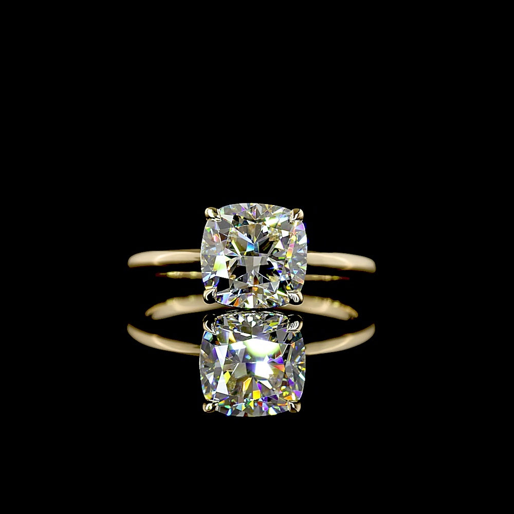 14K Yellow Gold Solitaire Ring with 2.50 Carat Square Cushion Brilliant Lab Grown Diamond - E-F Color, VVS2 Clarity, IGI Certified - Covaloro Fine Jewelry