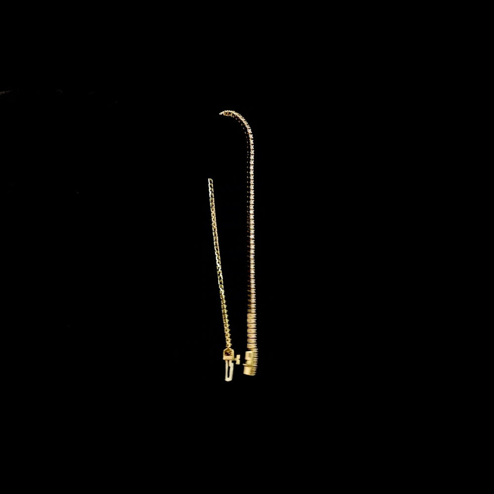 14K Yellow Gold Tennis Bracelet with 112 Prong Set Round Lab Diamonds - 0.98 Carats Total Diamond Weight E-F VS - Covaloro Fine Jewelry