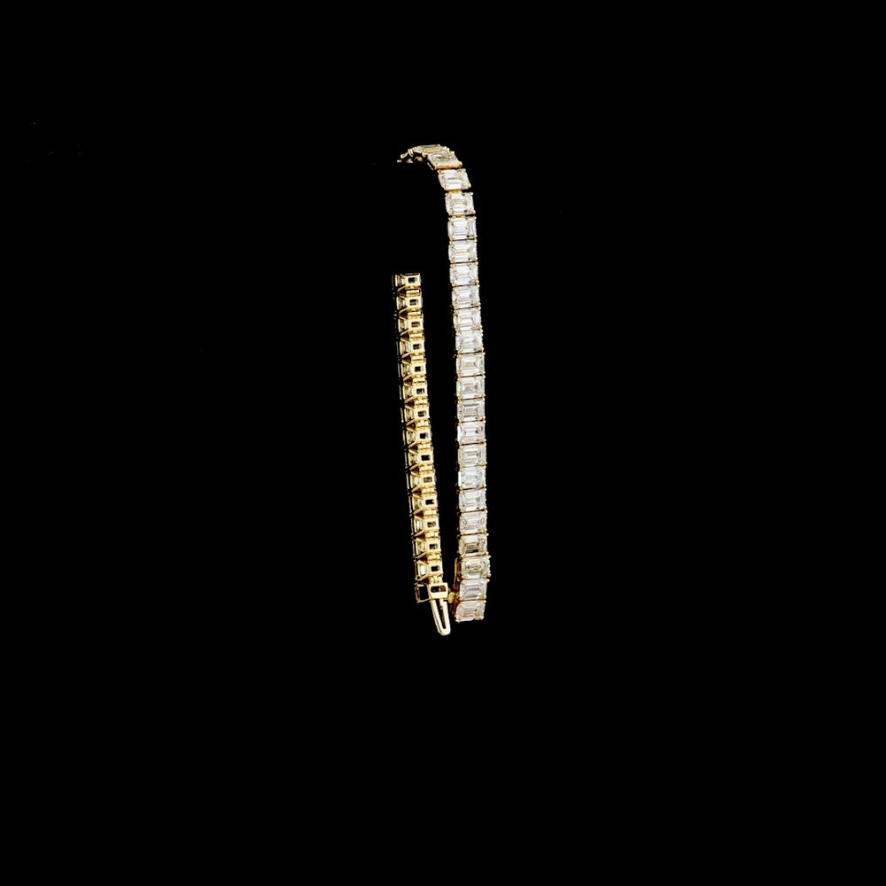 14K Yellow Gold Tennis Bracelet with 43 Emerald Cut Lab Diamonds - 17.94 Total Carat Weight, E-F Color VS1 Clarity - Covaloro Fine Jewelry