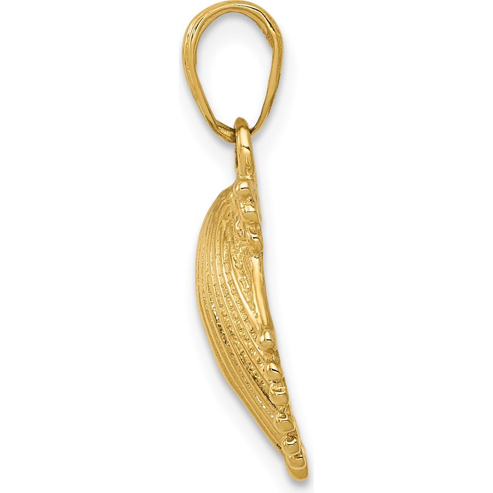 14K Yellow Gold Textured Scallop Shell Pendant with Polished Finish - 22mm Length by Oro Pregiato