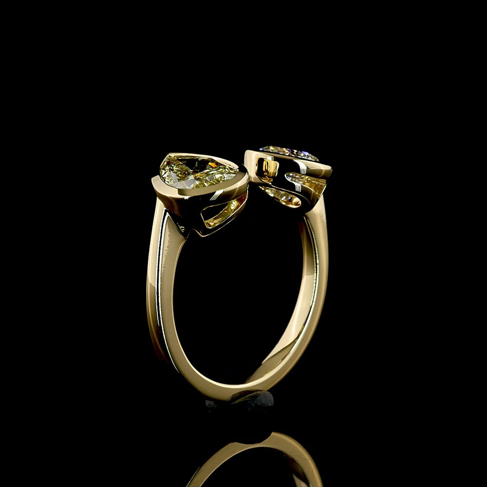 14K Yellow Gold Toi et Moi Ring with Pear Shape Fancy Yellow Lab Diamond and Round Brilliant White Diamond - 2.51 Carat Total Weight, IGI Certified - Covaloro Fine Jewelry