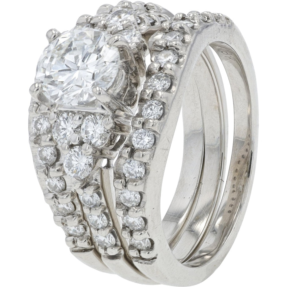 18K White Gold Bridal Set with 1.00 Carat Round Center Diamond and Accent Diamonds - 2.00 Carat Total Weight