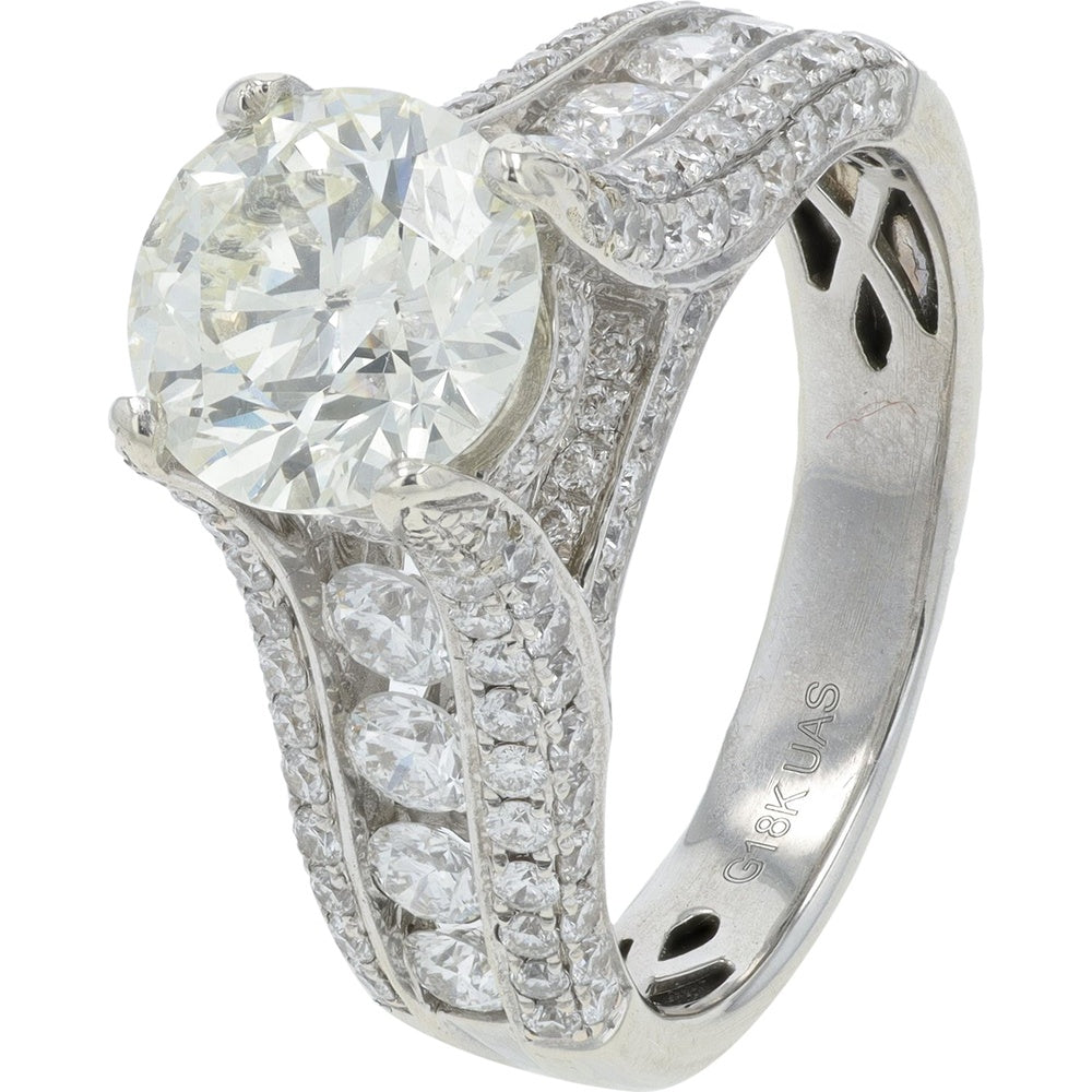 18K White Gold Split Shank Engagement Ring with Round Brilliant Diamond and Pavé Accents - 3.60 Carat Total Diamond Weight