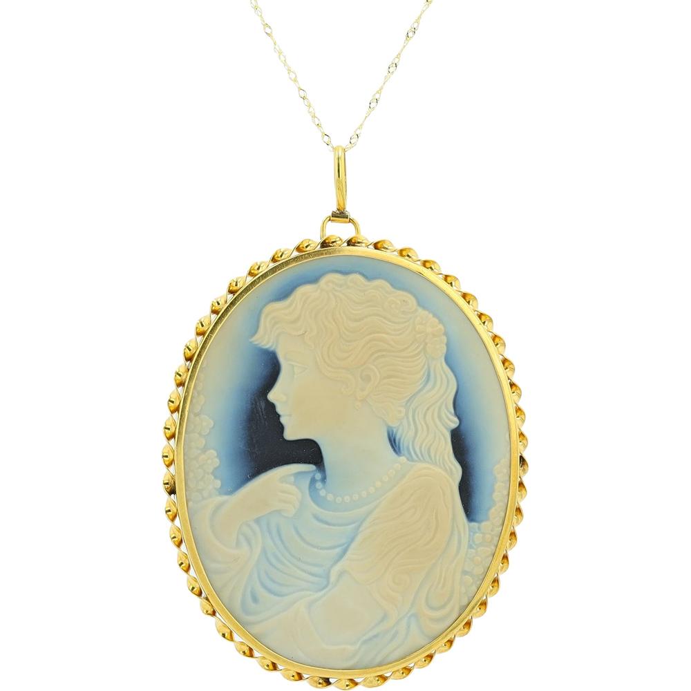 18K Yellow Gold 18-Inch Rope-Bordered Cameo Pendant Necklace with Carved Chalcedony