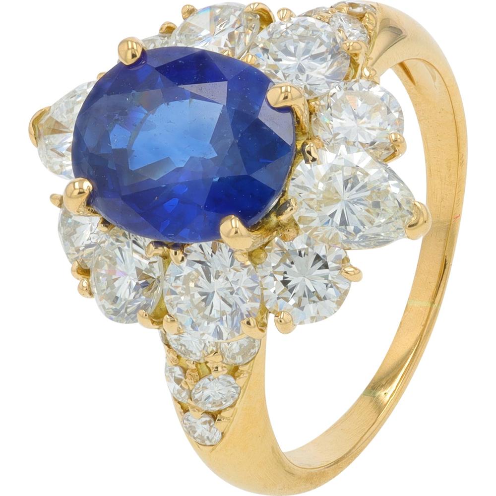 18K Yellow Gold 3.12 Carat Oval Sapphire Ring with 2.72 Carat Diamond Halo