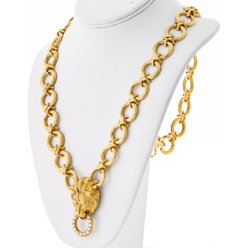 18K Yellow Gold 30-Inch Convertible Lion Motif Necklace with 1.00 Carats Diamond Ring Pendant by Van Cleef & Arpels