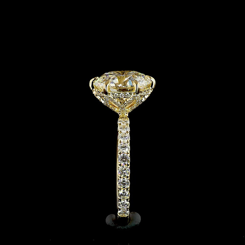 18K Yellow Gold 4.94 Carats Round Brilliant Solitaire Engagement Ring with Pave Diamond Shank and Hidden Accents - Lab Grown F VVS2 Center - Covaloro Fine Jewelry