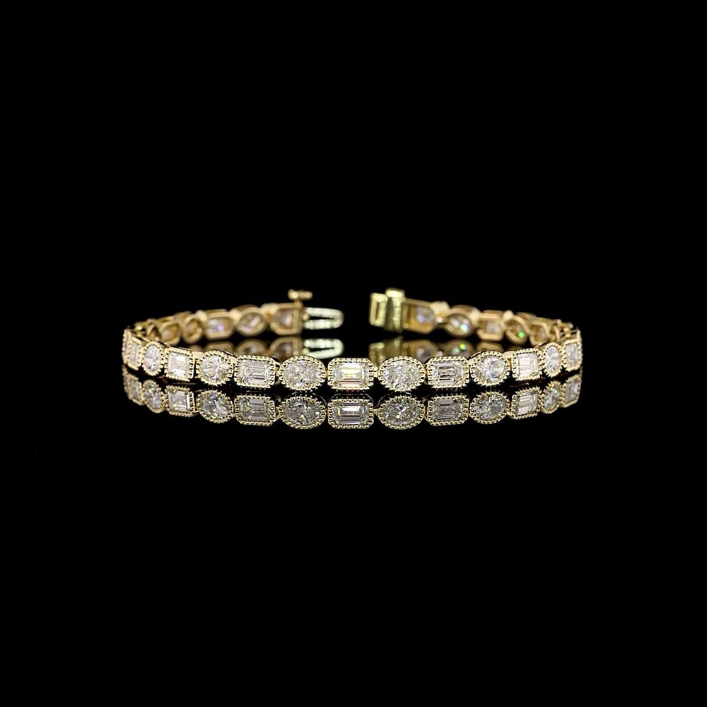 18K Yellow Gold 7.52 Carat East-West Tennis Bracelet with Alternating Emerald and Oval Cut Lab Diamonds in Bezel Settings - Covaloro Fine Jewelry