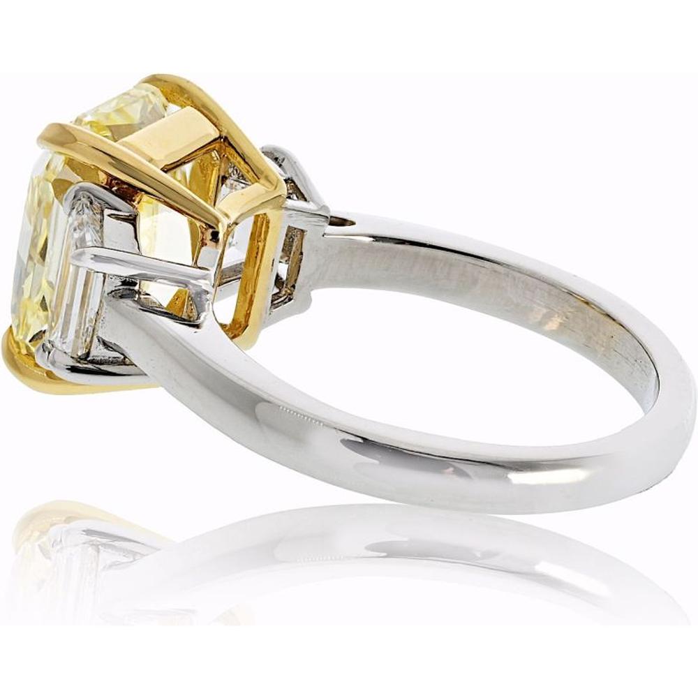 18K Yellow Gold & Platinum 3-Stone Ring with Fancy Yellow Diamond - 5.04 Carats Total Diamond Weight