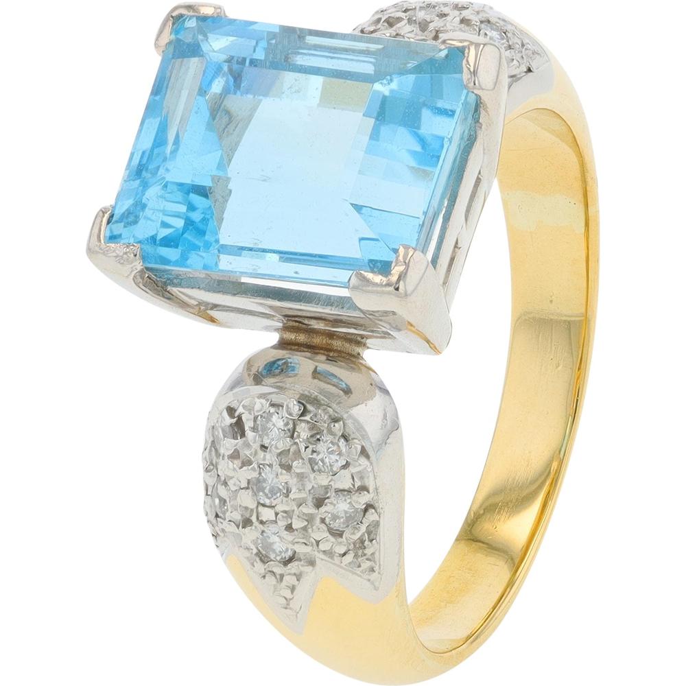 18K Yellow Gold & Platinum 4.28 Carat Emerald Cut Aquamarine Ring with 0.14 Carat Pavé Diamonds