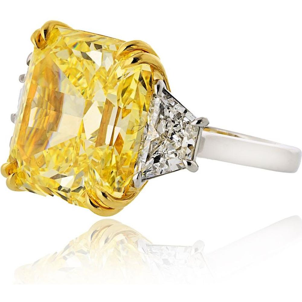 18K Yellow Gold and Platinum Fancy Yellow Diamond Ring with 18.28 Carats Total Diamond Weight